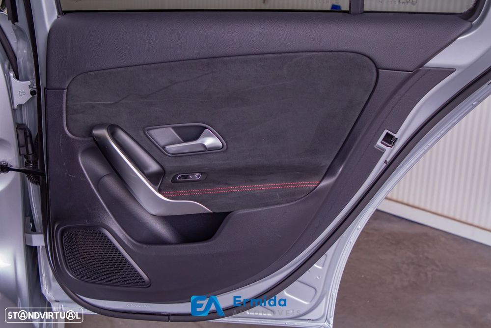 Mercedes-Benz A 180 - 36