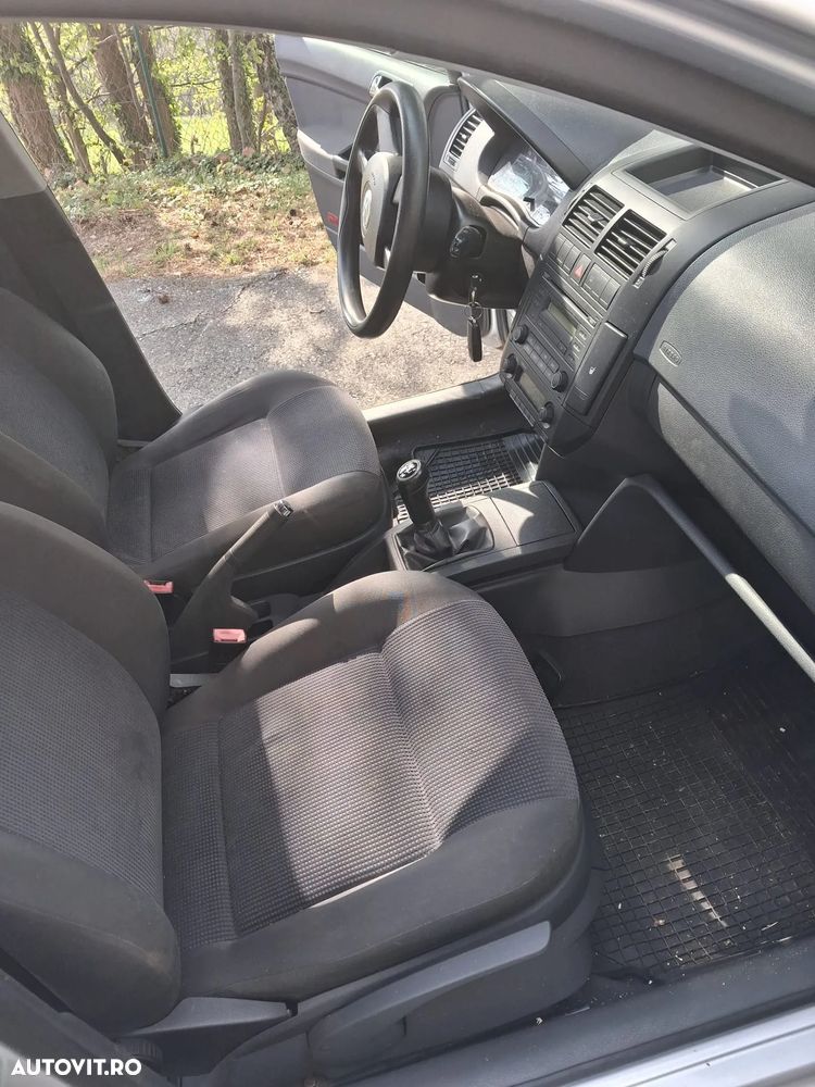 Volkswagen Polo 1.4 TDI DPF Tour - 9