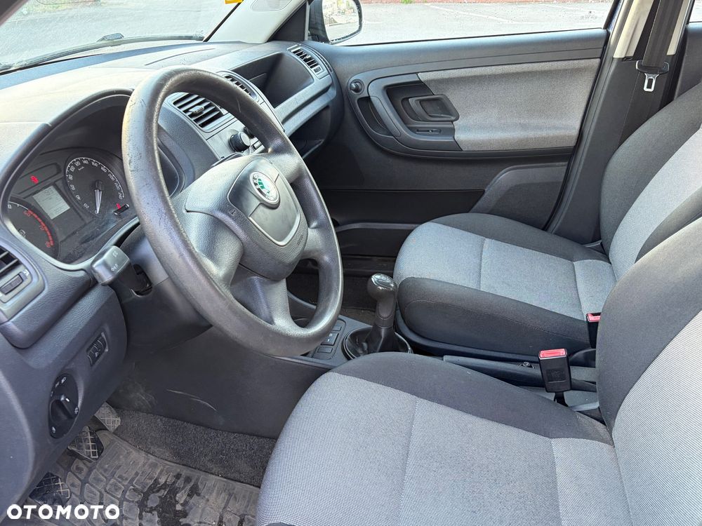 Skoda Fabia - 6