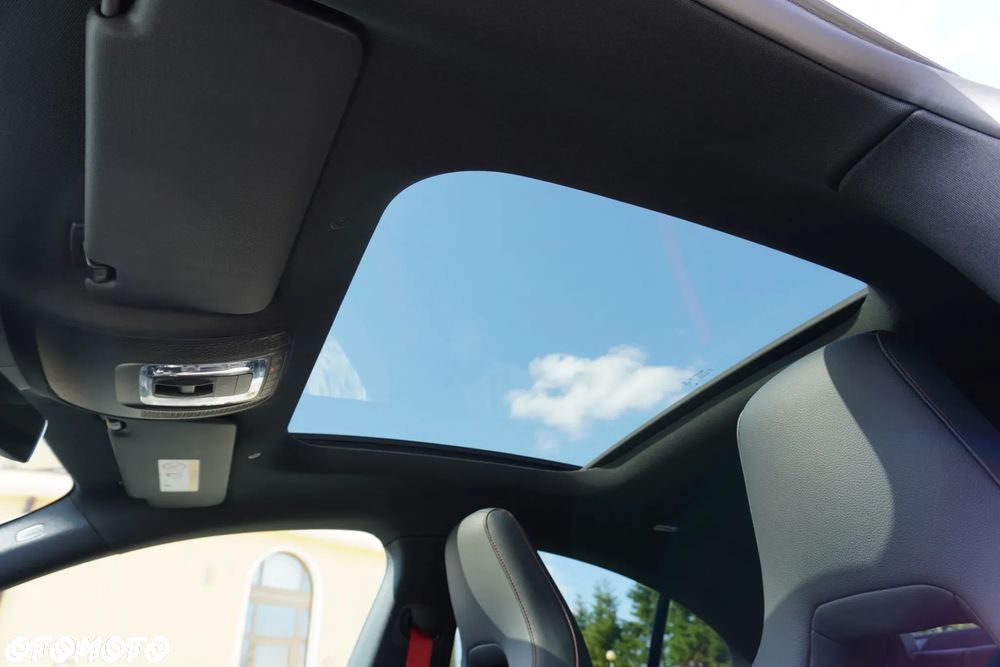 Mercedes-Benz CLA AMG 35 4Matic B AMG Speedshift 7G-DCT - 29
