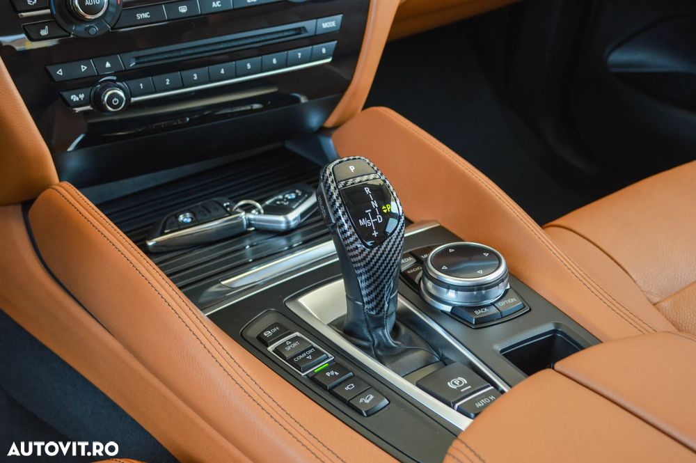 BMW X6 xDrive30d - 33