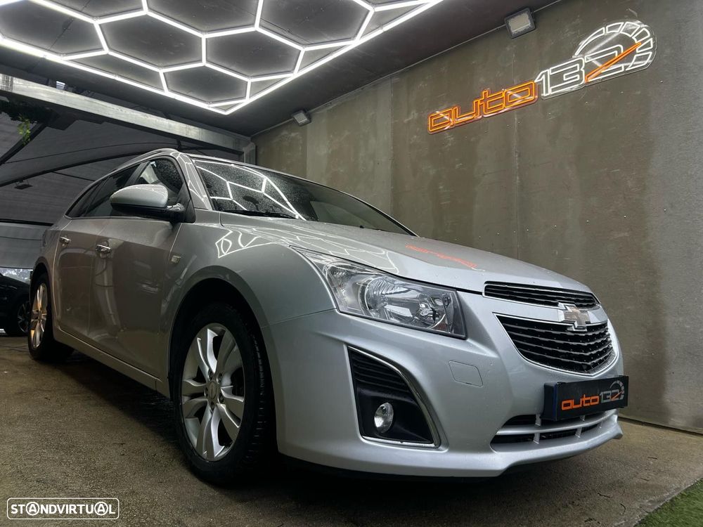 Chevrolet Cruze SW 1.7 VCDi LTZ - 1