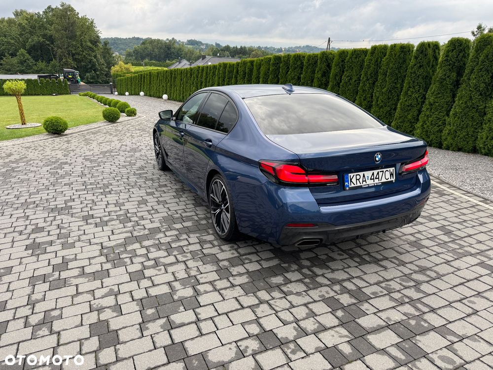 BMW Seria 5 540i xDrive mHEV M Sport sport - 22