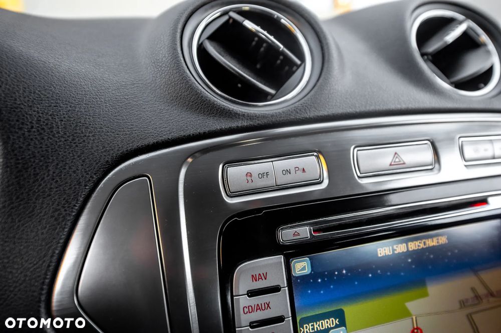 Ford Mondeo 2.5 Titanium X - 30