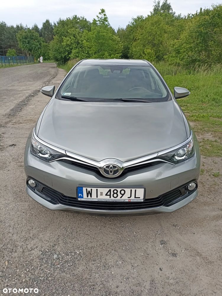 Toyota Auris 1.6 Premium - 1