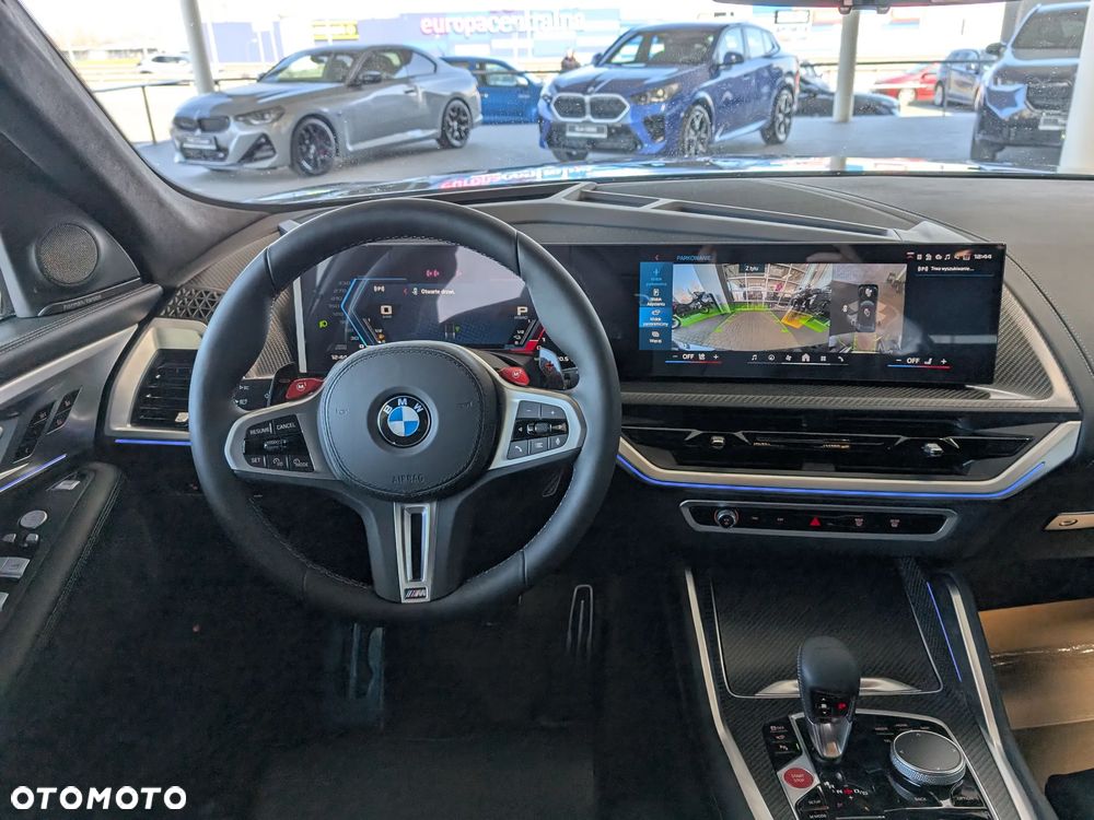 BMW XM - 7