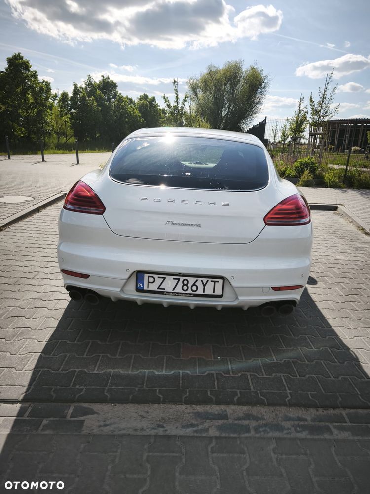 Porsche Panamera Edition - 4