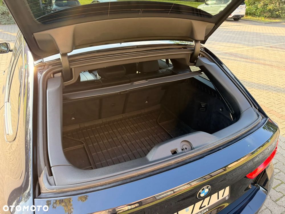 BMW Seria 5 520d mHEV M Sport sport - 12