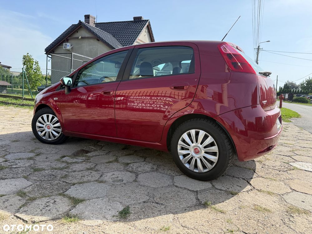 Fiat Punto 1.4 16V Dynamic - 4