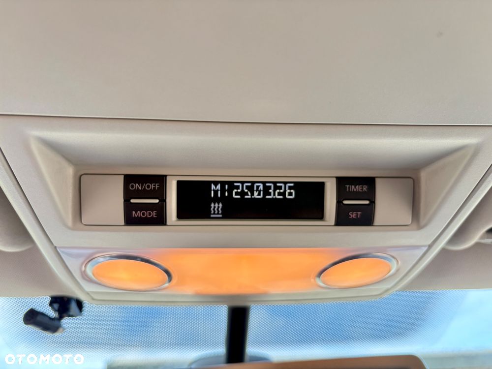 Volkswagen Multivan - 24