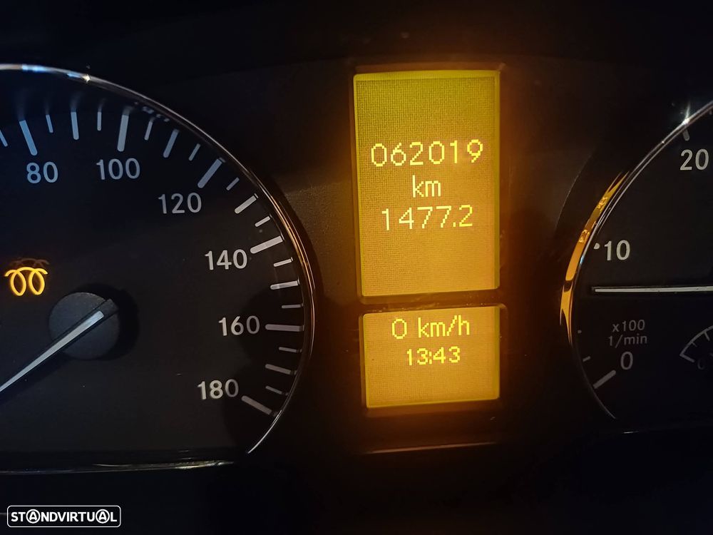 Mercedes-Benz Sprinter Pilote Explorateur 733FJ - 23