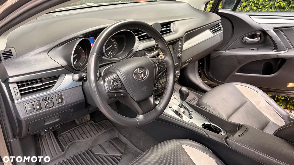 Toyota Avensis 1.8 Selection MS - 5