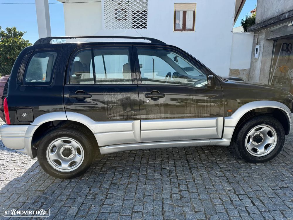 Suzuki Grand Vitara Metal Top 2.0 TDi - 2