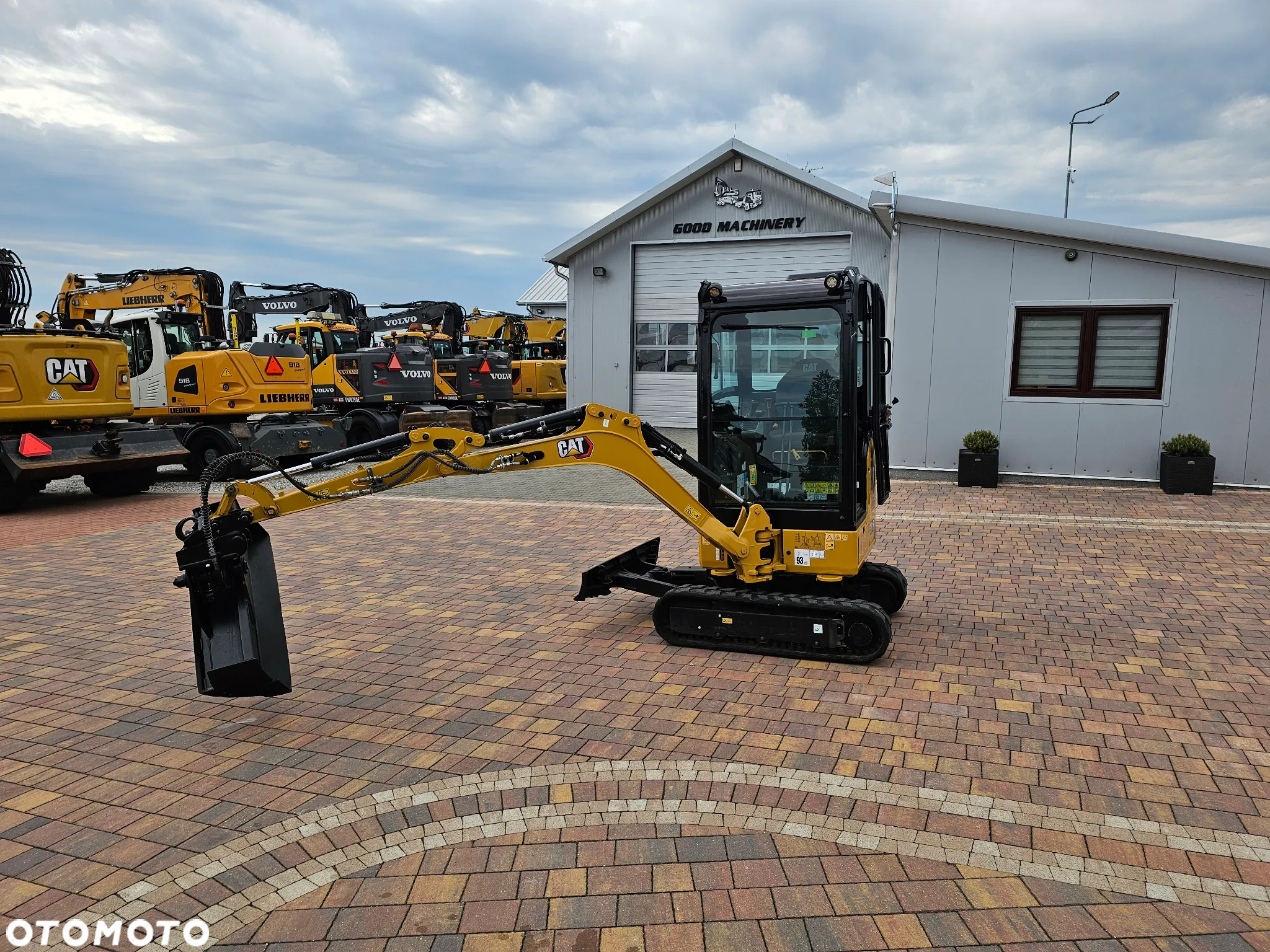 Caterpillar 301.6 - 32