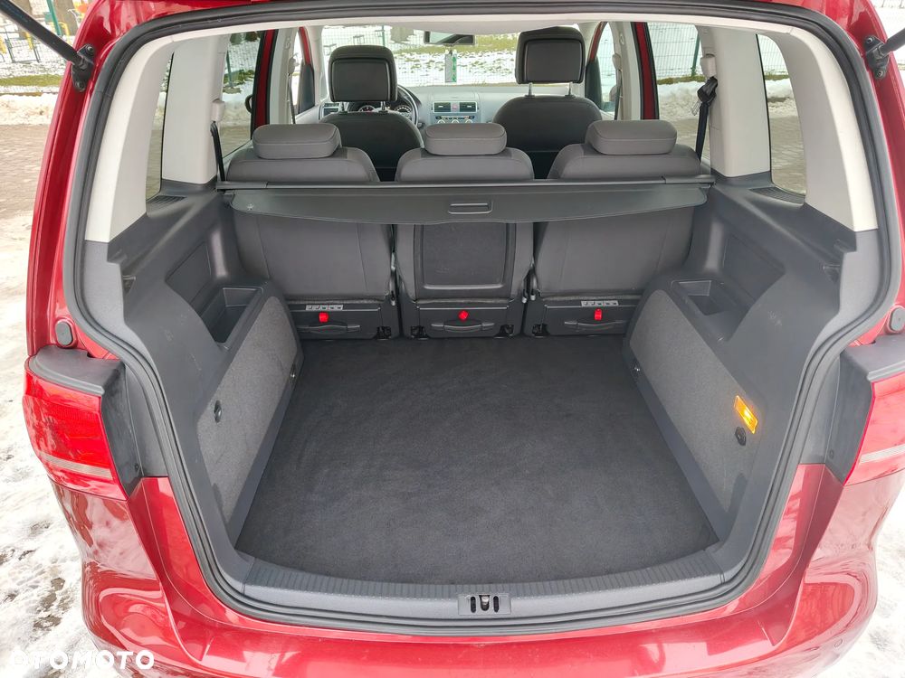 Volkswagen Touran 1.6 TDI DPF BlueMotion Technology Life - 16