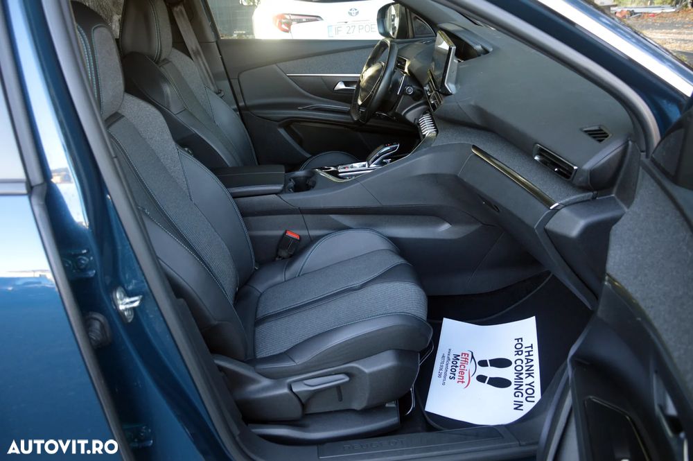 Peugeot 3008 225 e-EAT8 Allure - 24