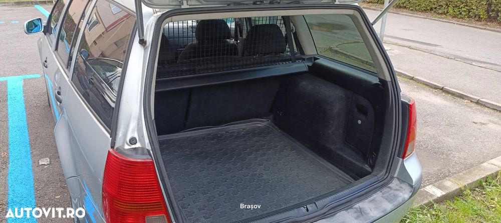 Volkswagen Golf - 5