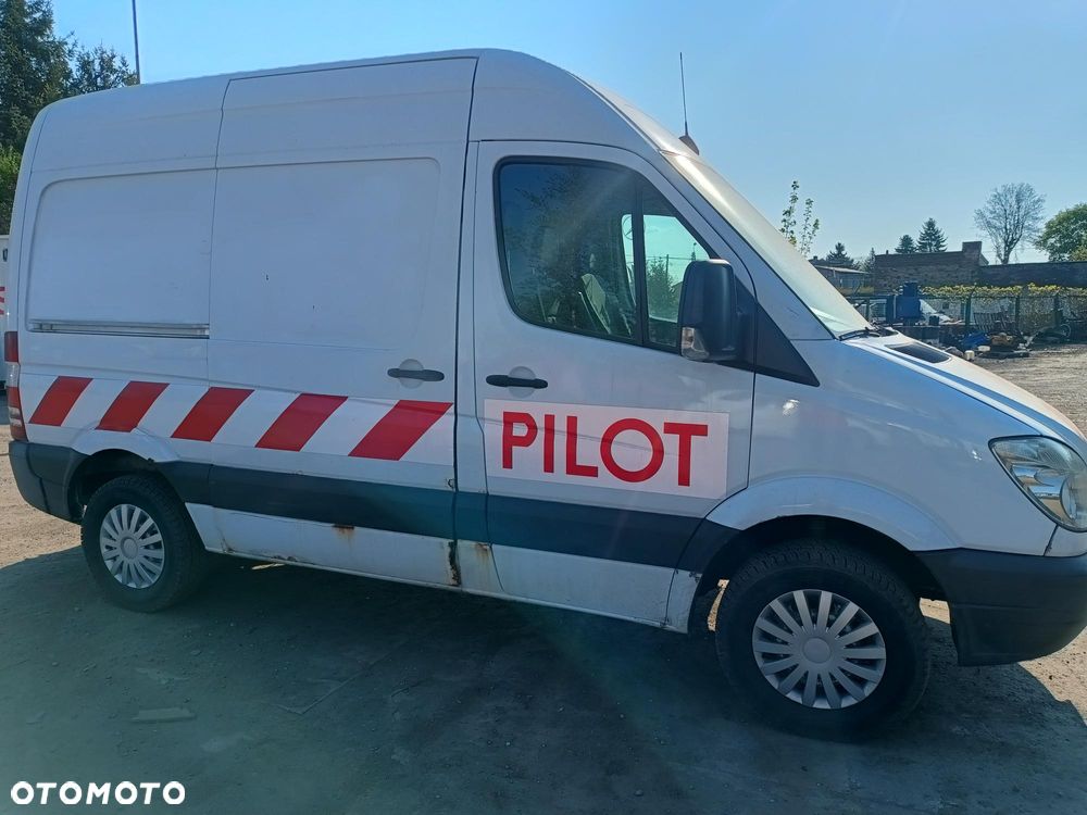 Mercedes-Benz Sprinter 906.211 EEV - 2