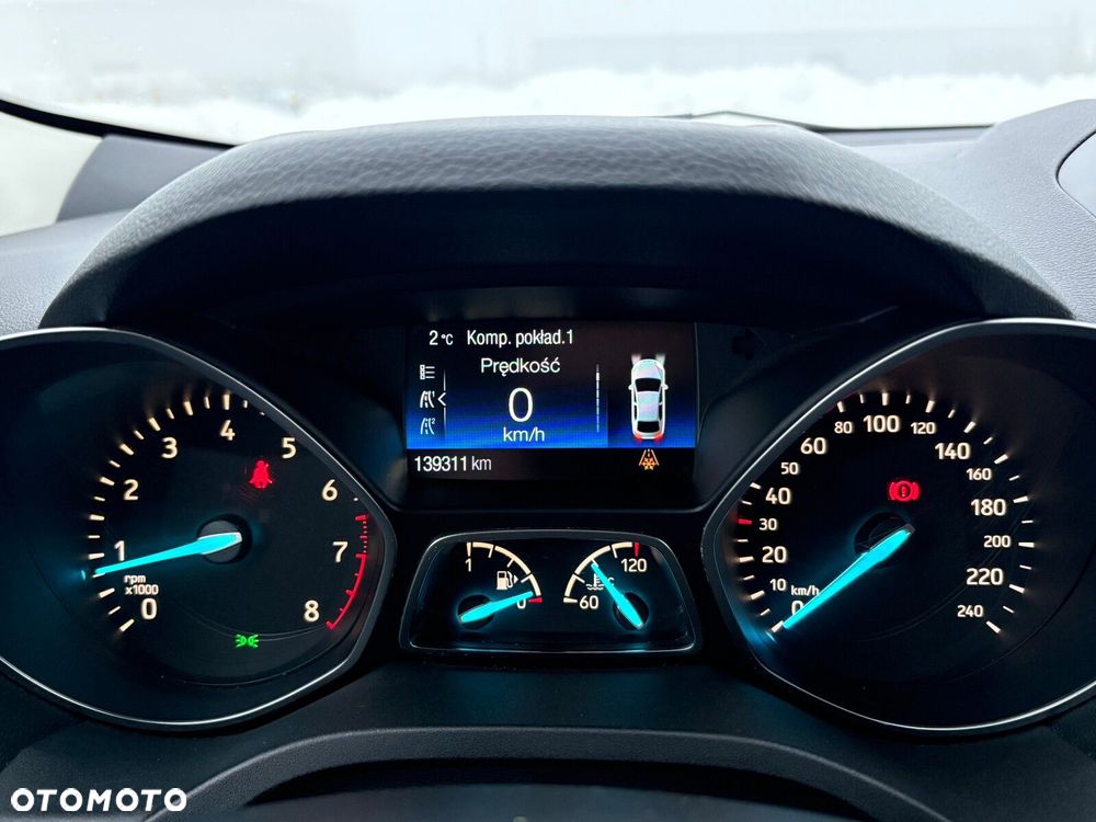 Ford Kuga - 21