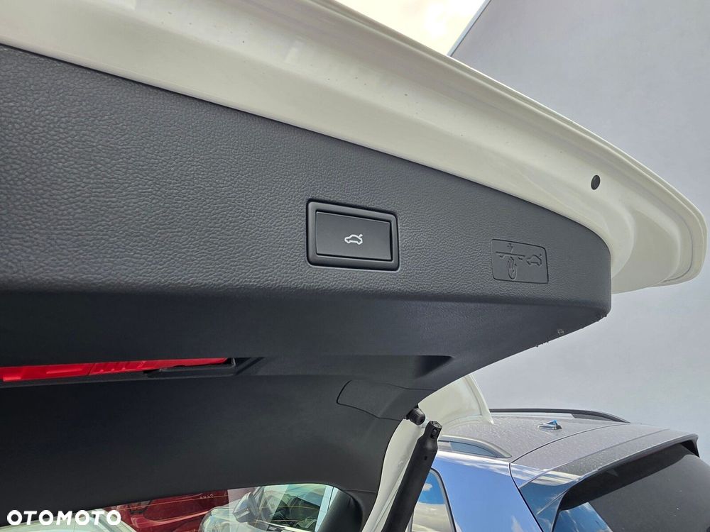 Volkswagen Golf - 11