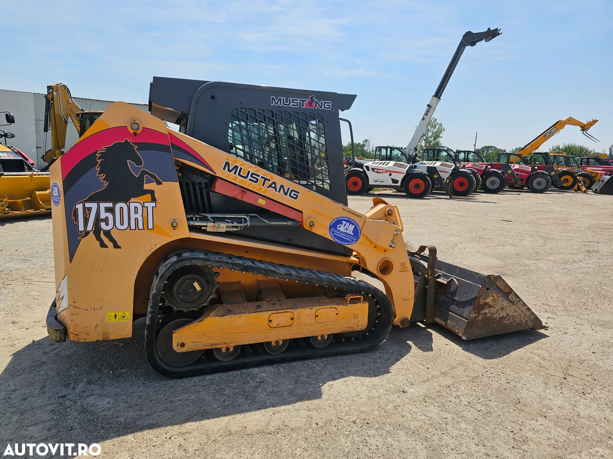 Mustang 1750 RT  airco highflow miniincarcator pe senile bobcat skid steer - 4
