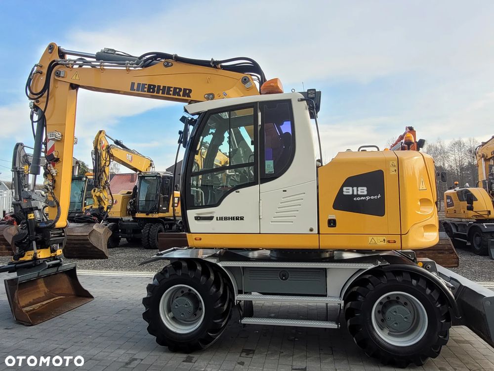 Liebherr A918 compact / ROTOTILT ze szczypcami / 7800h / bez AdBlue i DPF / - 7