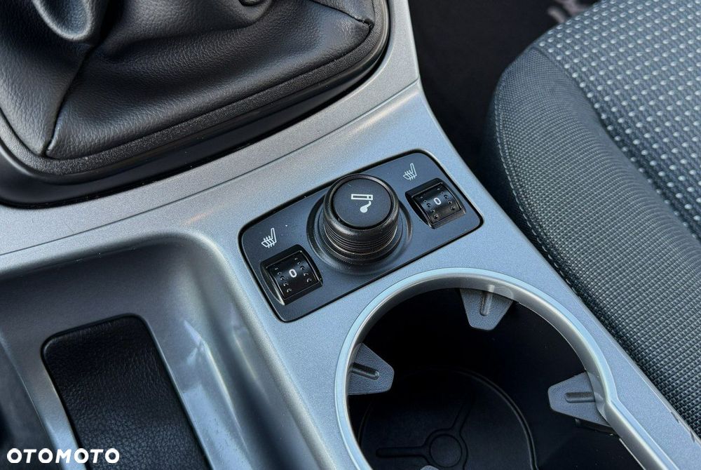 Ford C-MAX 1.6 Ti-VCT SYNC Edition - 30
