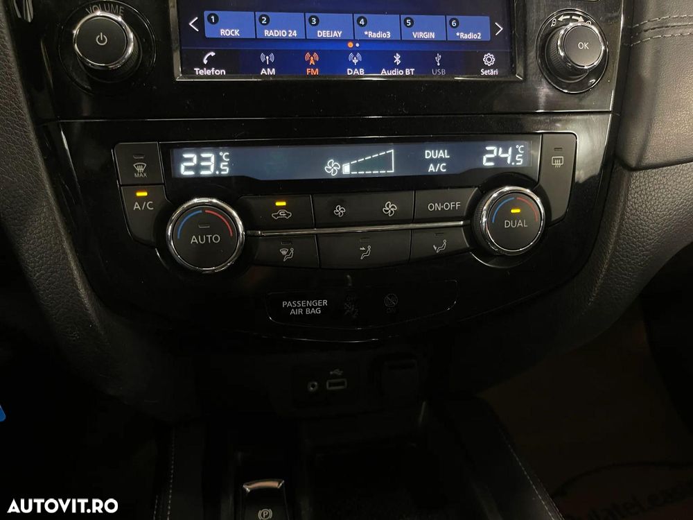 Nissan X-Trail 1.7 dCi ALL-MODE 4x4i Xtronic Acenta - 16