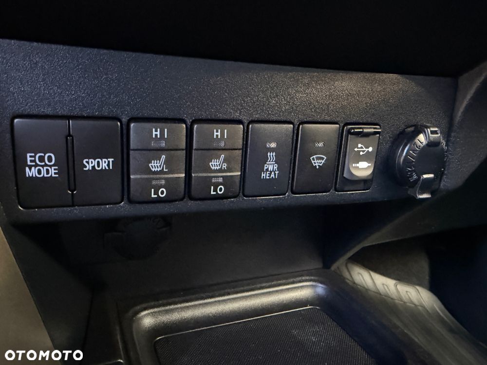 Toyota RAV4 2.2 D-4D 4x4 Automatik Executive - 23