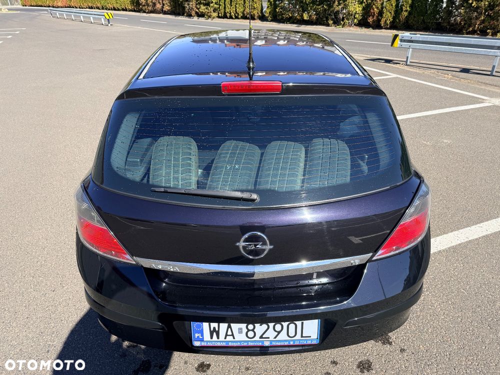 Opel Astra 1.6 Edition 111 Jahre - 13