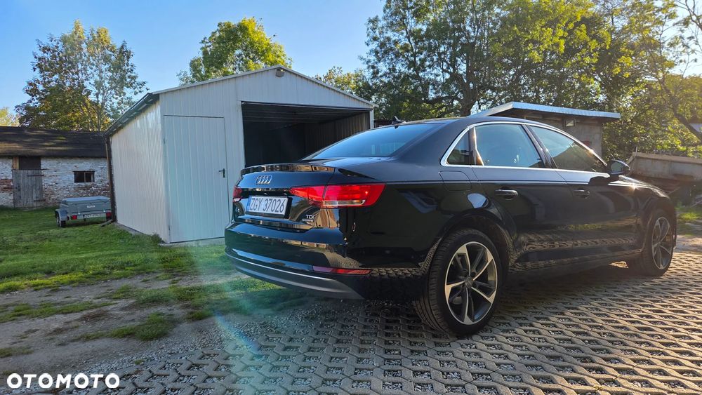 Audi A4 Limousine - 6