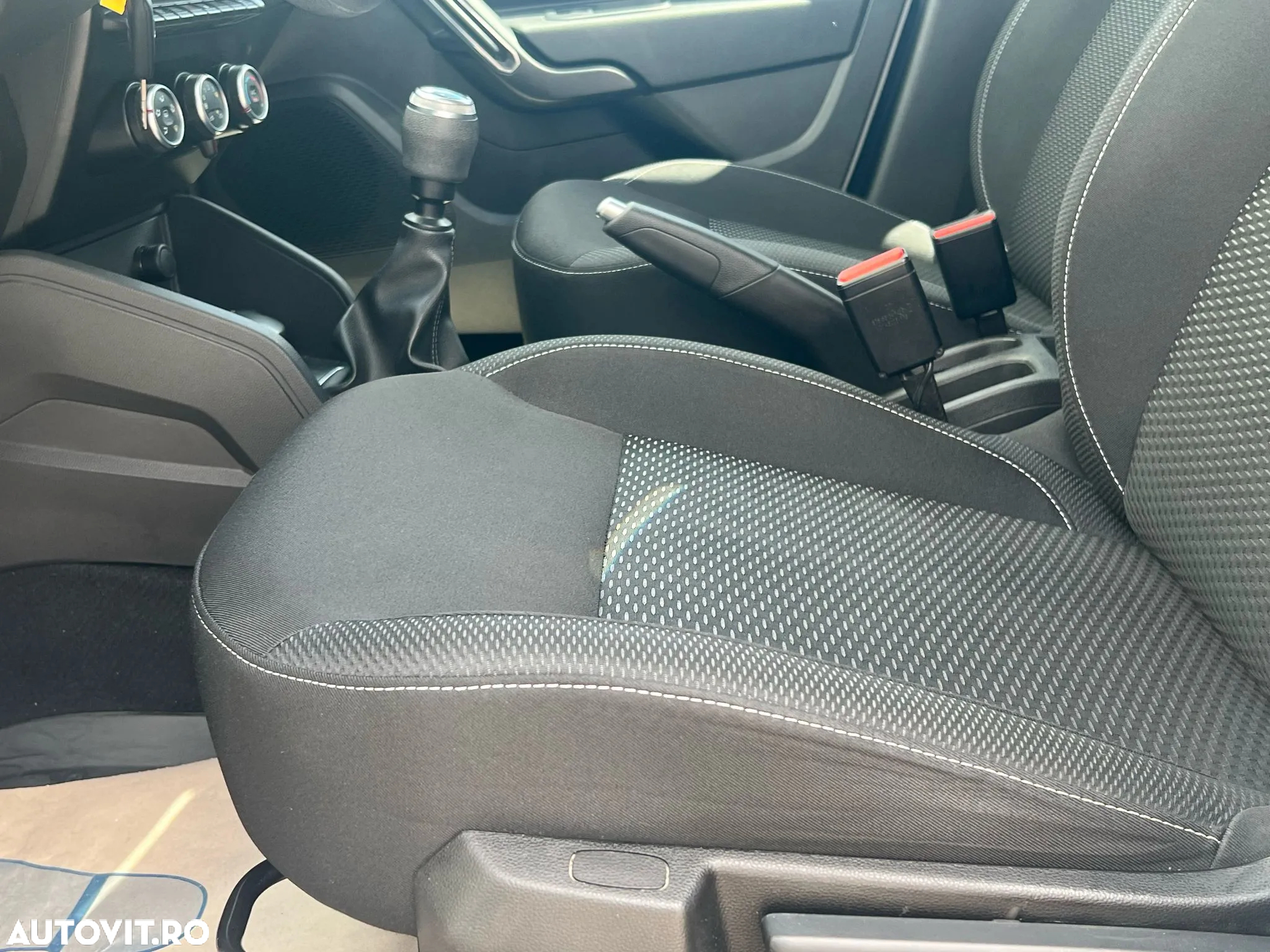 Dacia Duster 1.5 Blue dCi 4WD Comfort - 14