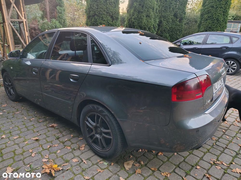 Audi A4 Limousine - 17