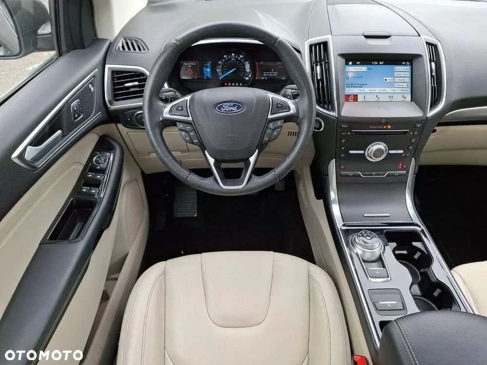 Ford Edge - 11