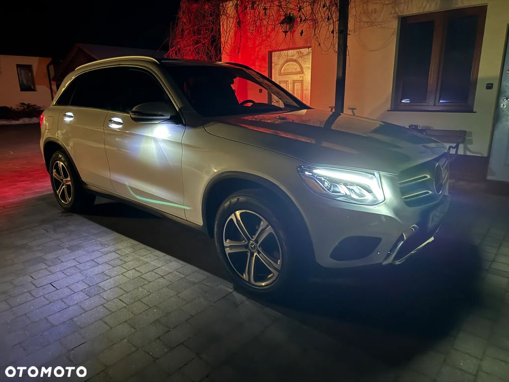 Mercedes-Benz GLC - 22