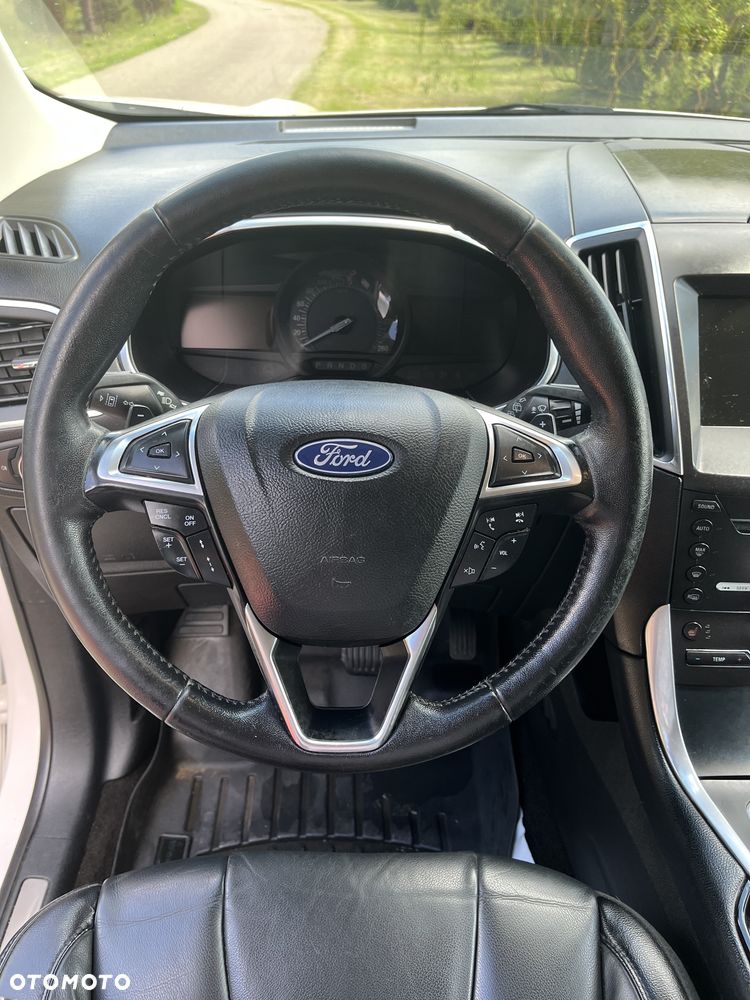 Ford Edge - 14