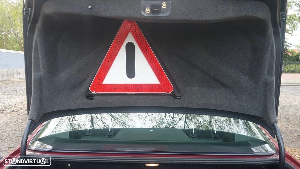 Mercedes-Benz E 200 - 38