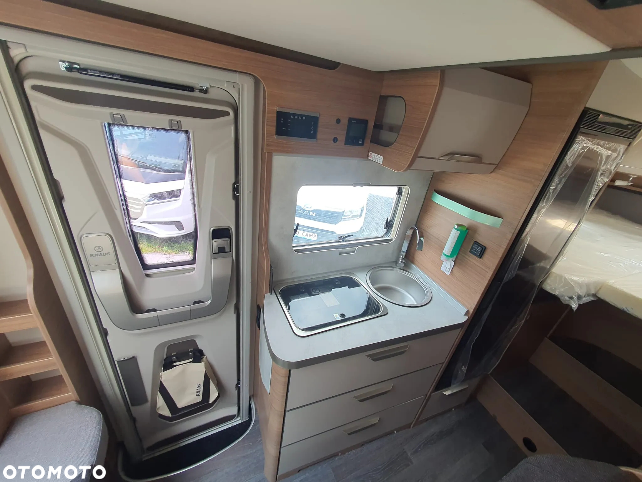 KNAUS VAN WAVE 640 MEG VANSATION - 19