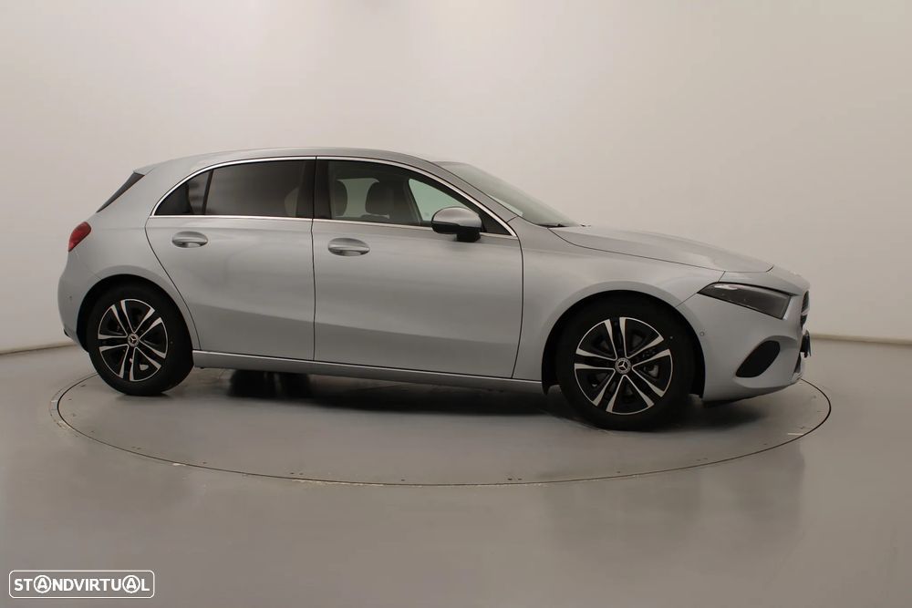 Mercedes-Benz A 200 Standard - 3