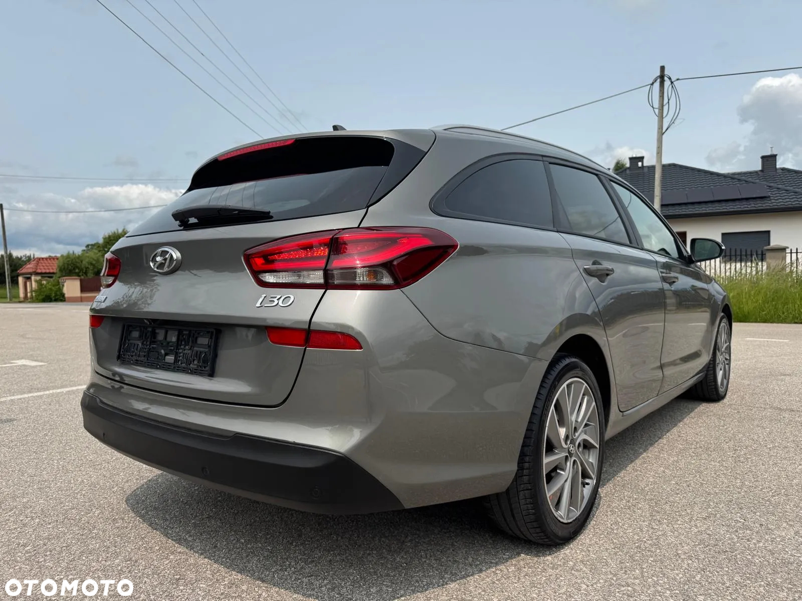 Hyundai i30 Fastback 1.4 T-GDI GPF Premium DCT - 4