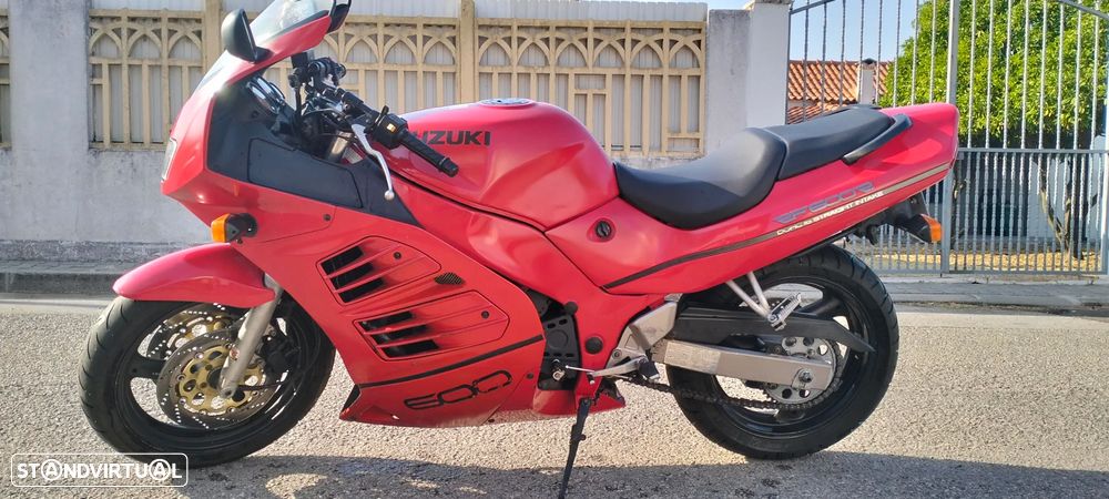 Suzuki RF RF600R - 2