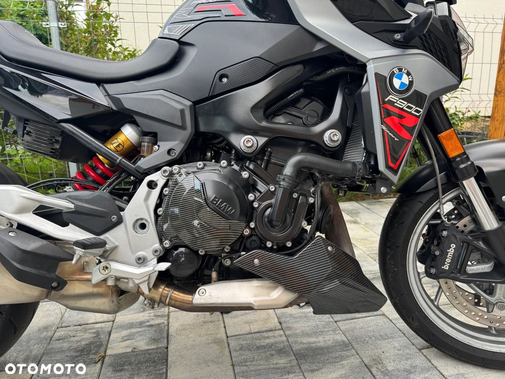BMW F - 2