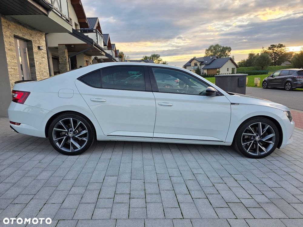 Skoda Superb 2.0 TSI 4x4 Sportline DSG - 6