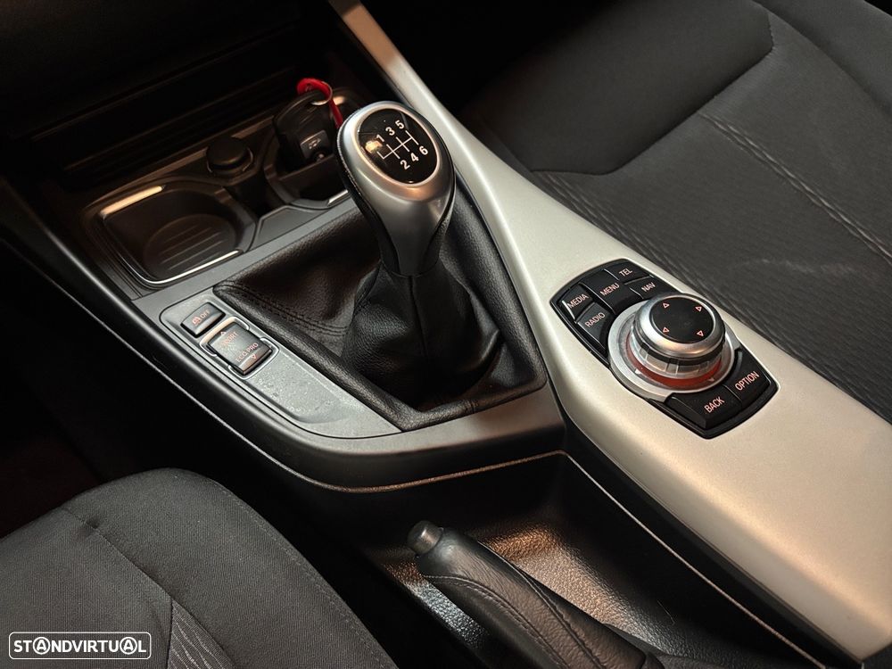 BMW 116 d EDynamics Line Sport - 9