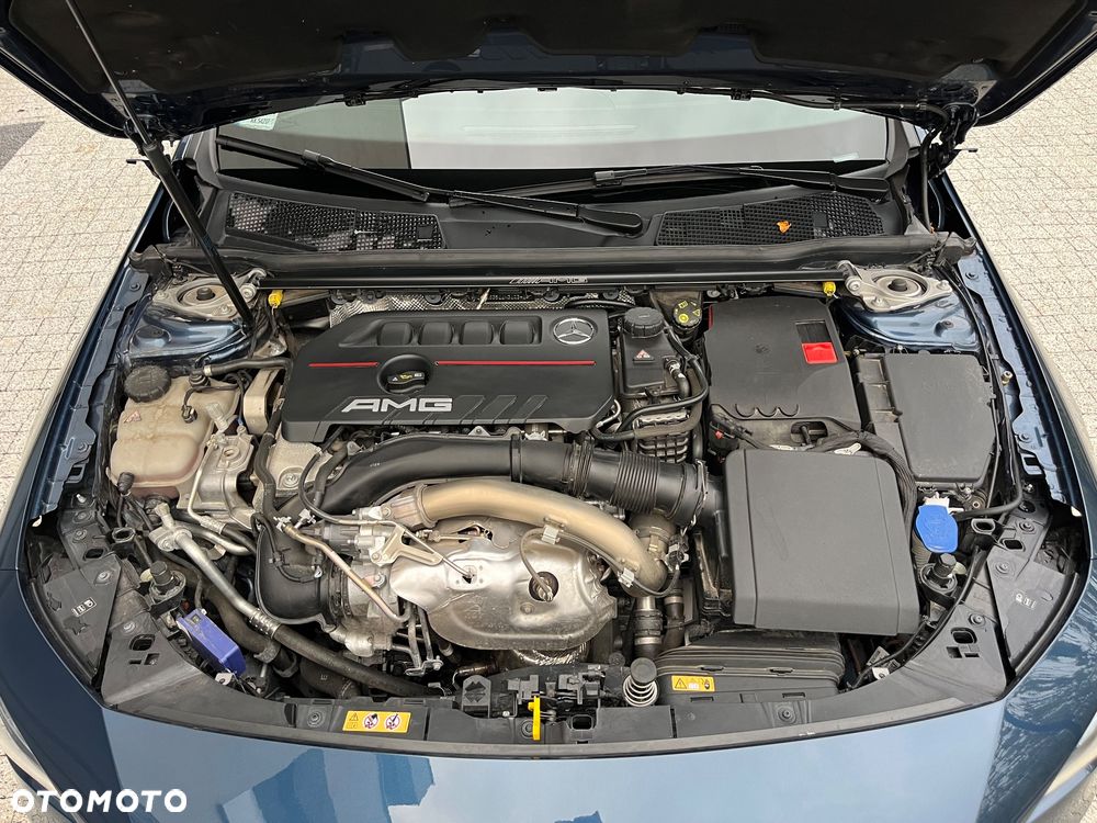 Mercedes-Benz CLA AMG 35 4-Matic 7G-DCT - 17