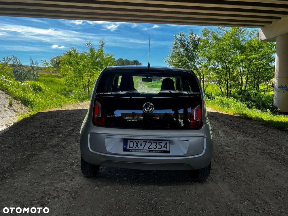 Volkswagen up! - 12