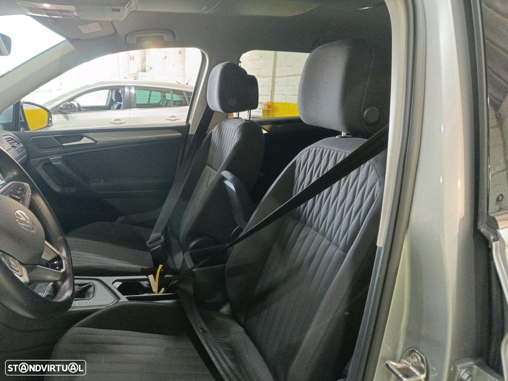 VW Tiguan Allspace 2.0 TDI Conceptline DSG - 6