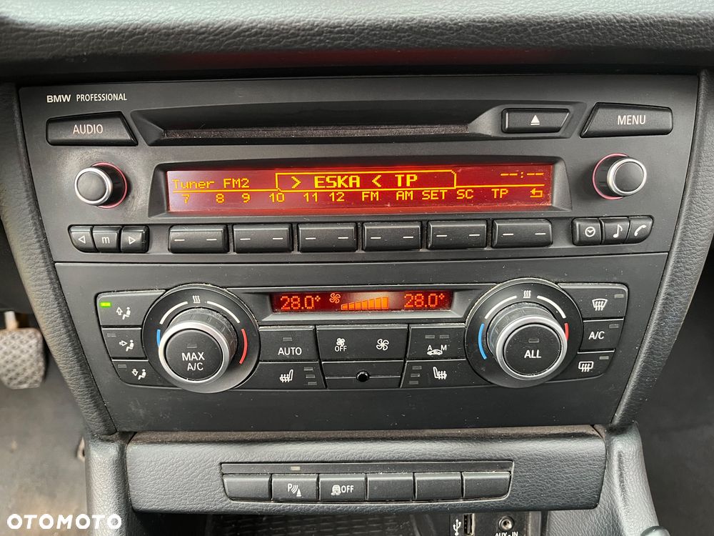 BMW X1 sDrive18i xLine - 12