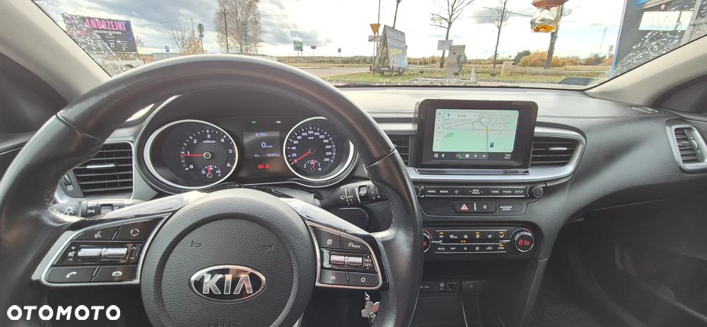 Kia Ceed 1.6 CRDi SCR L Business Line - 12