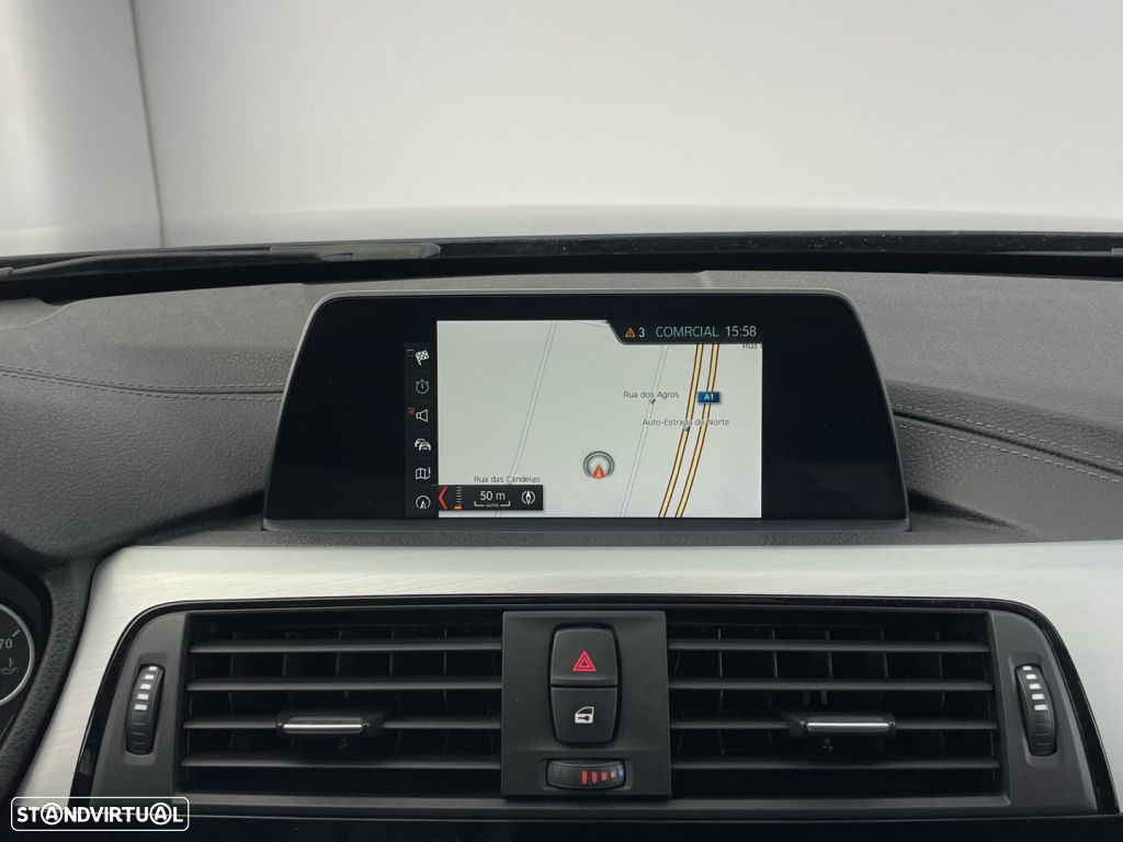 BMW 330 e iPerformance - 15
